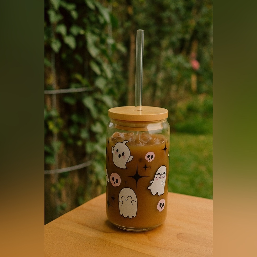 NWT Halloween themed glass tumbler cup with bamboo lid and straw 16oz unused